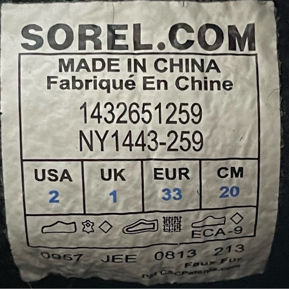 Sorel kids size 2 Caribou Waterproof Boots, in good condition - Picture 4 of 5